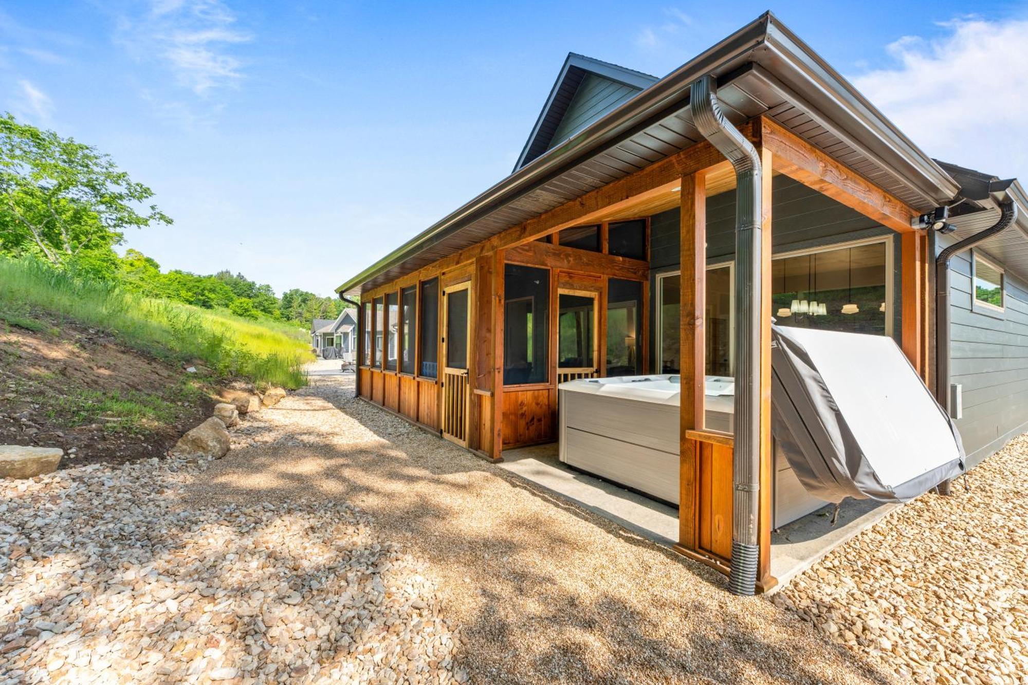 New Ozark Oasis Luxe Cabin Retreat With Hot Tub 홀리스터 외부 사진