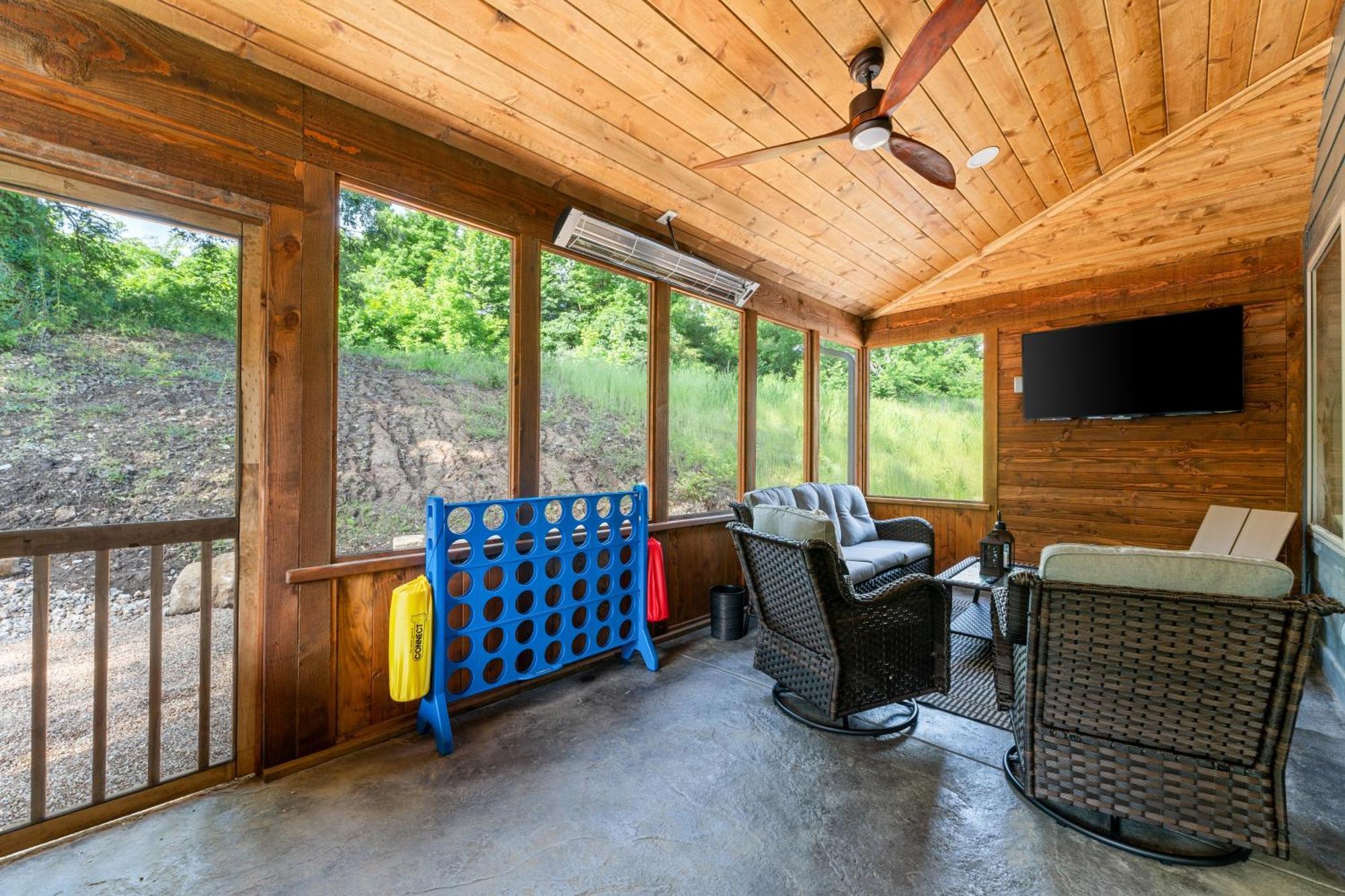 New Ozark Oasis Luxe Cabin Retreat With Hot Tub 홀리스터 외부 사진