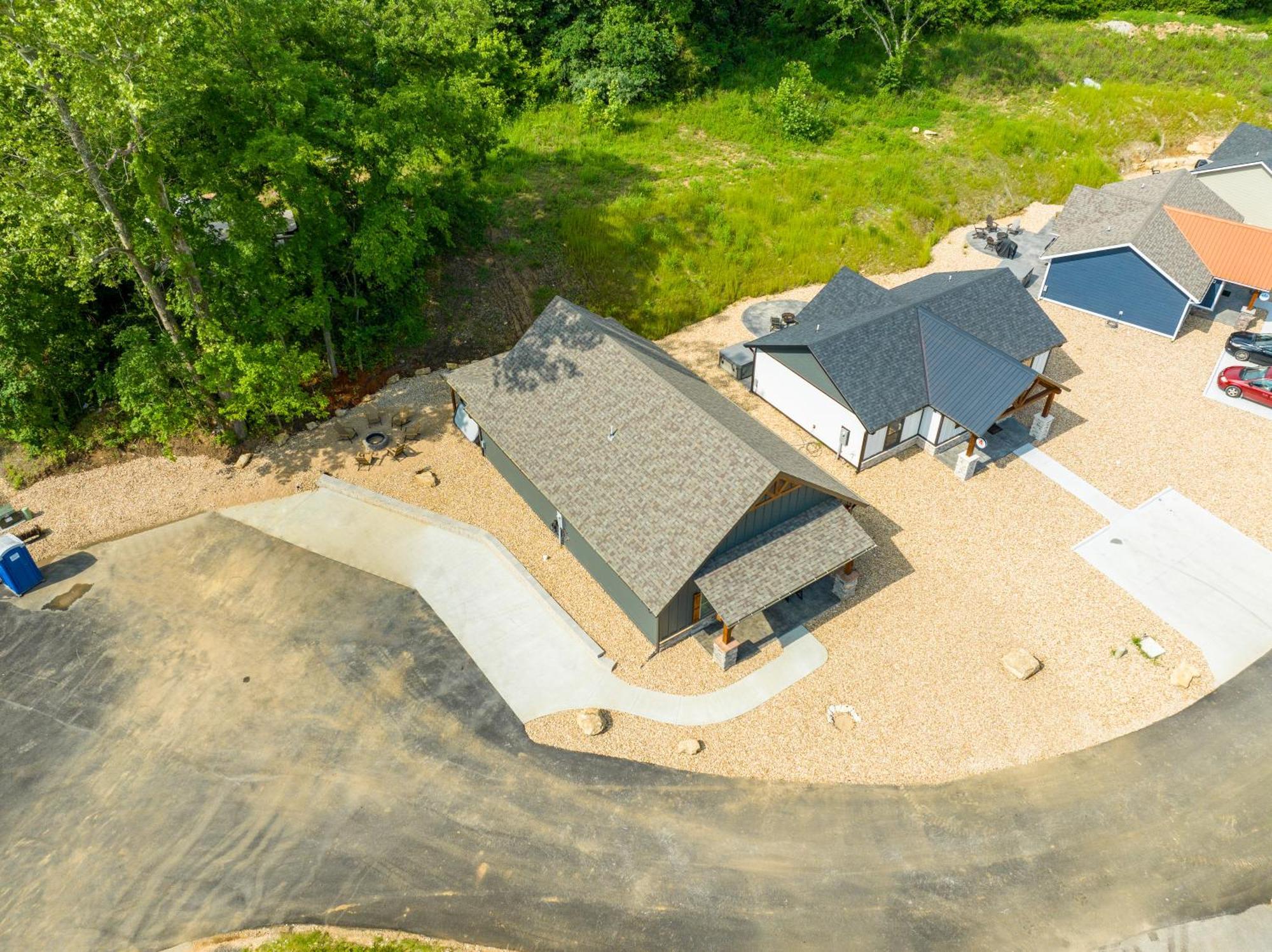 New Ozark Oasis Luxe Cabin Retreat With Hot Tub 홀리스터 외부 사진