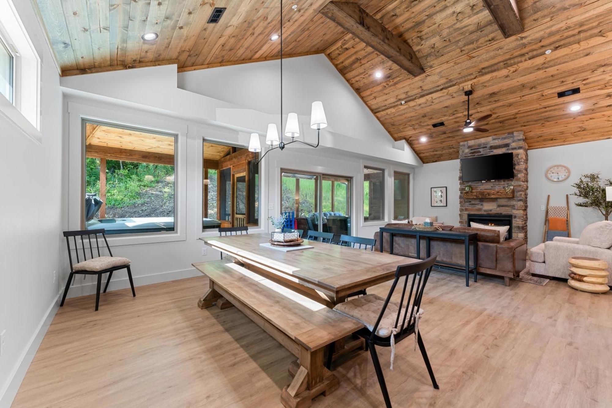 New Ozark Oasis Luxe Cabin Retreat With Hot Tub 홀리스터 외부 사진