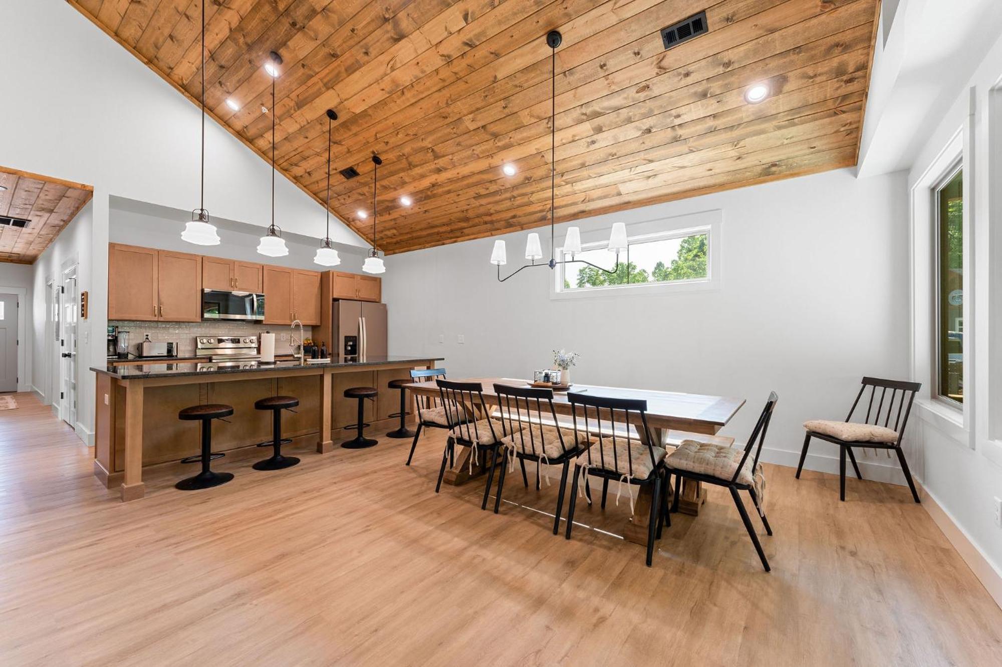 New Ozark Oasis Luxe Cabin Retreat With Hot Tub 홀리스터 외부 사진